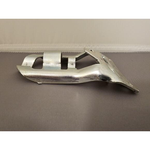 Vintage Valley Forge Steel Angled Wall Mount 3/4" Bracket Flag Pole Holder - USA - Picture 5 of 6